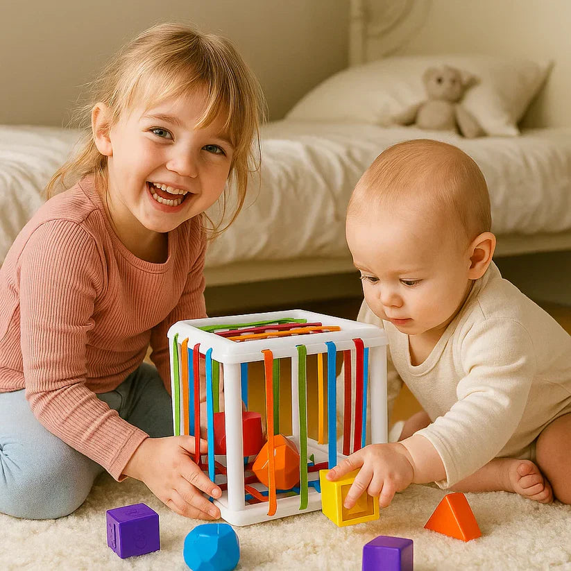 Caixa de triagem de formas para desenvolver a motricidade e o aprendizado inicial das crianças