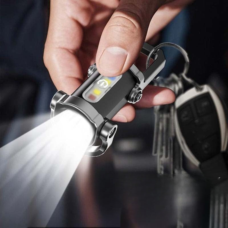 Lanterna recarregável de alta luminosidade com porta-chaves