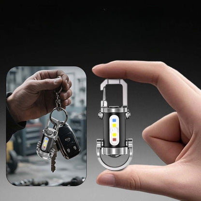 Lanterna recarregável de alta luminosidade com porta-chaves